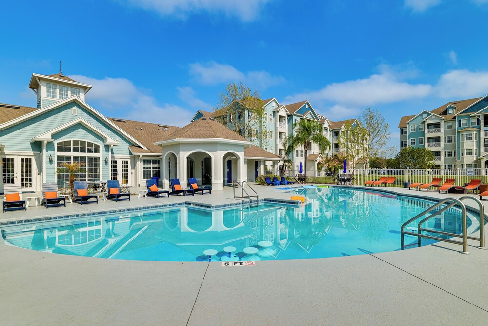6 Mi to Disney World: Family-friendly Condo!