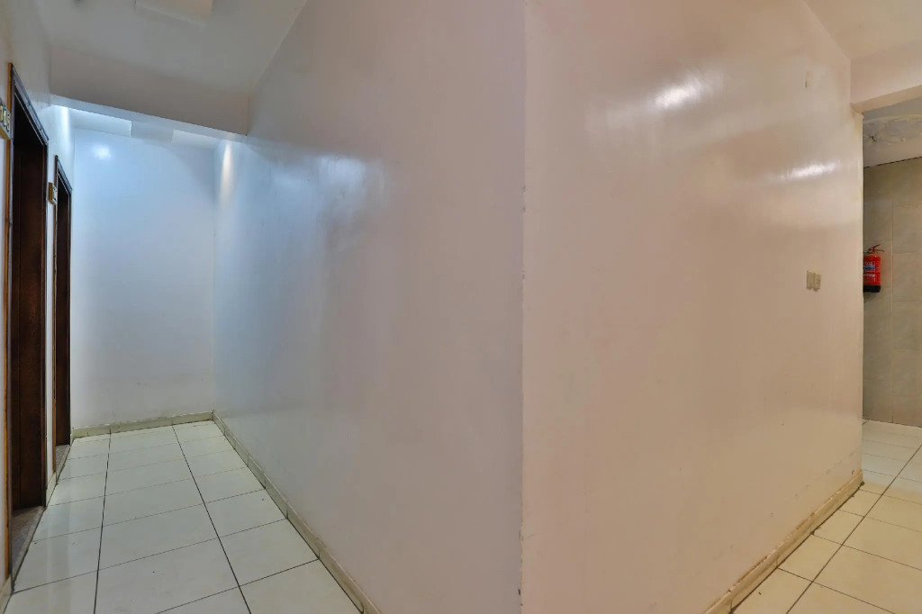 OYO 301 Asfrine Hotel Apartment