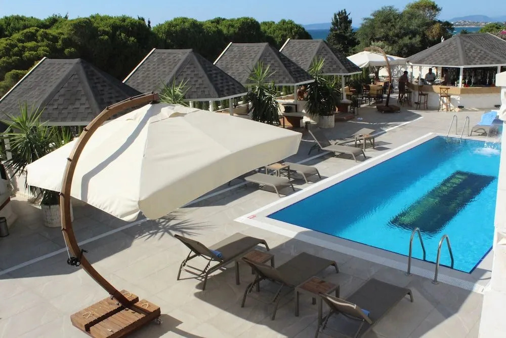 Enki Royal Cesme Hotel