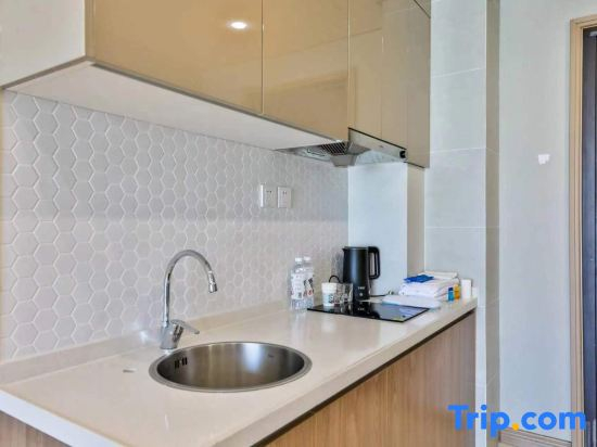 Shenyang Juntai Cinema Apartment (Shenbei Wuyue Plaza Fangte Happy World Branch)