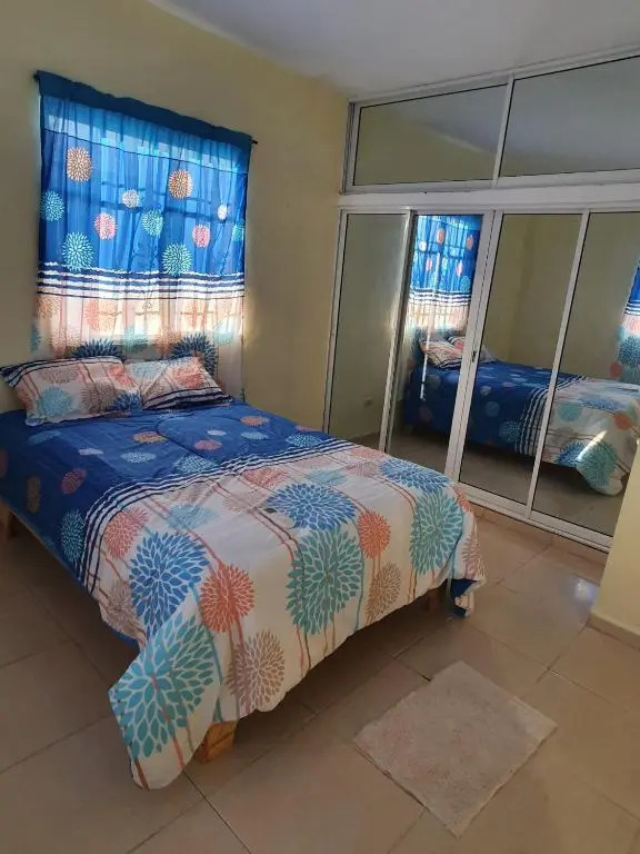 Quiet And Family Apt 4 Minutes From The Airport
