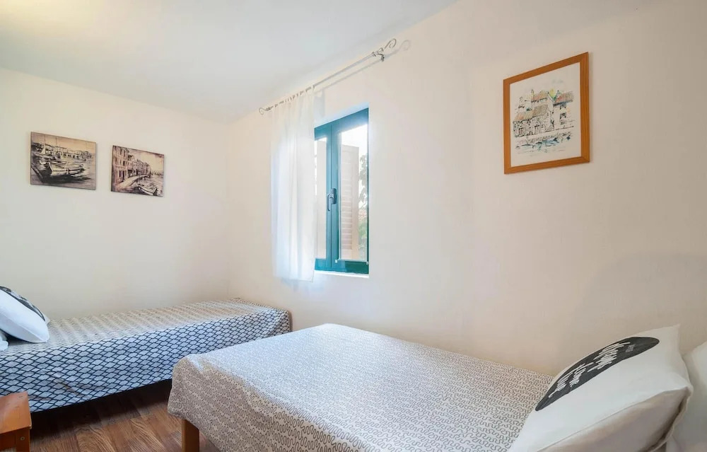 Amazing Home in Mirca with Hot Tub, WiFi & 4 Bedrooms