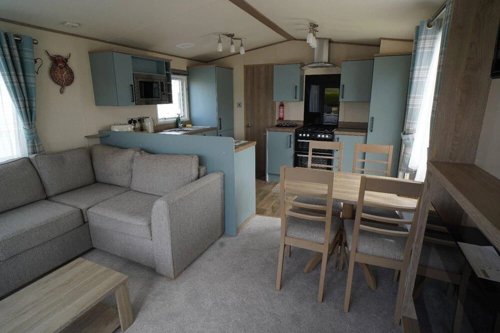 Luxury Caravan-sleeps 6- Pets Ok-site Pool