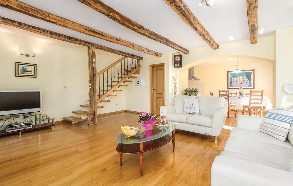 Beautiful Home In Kastav With Kitchen
