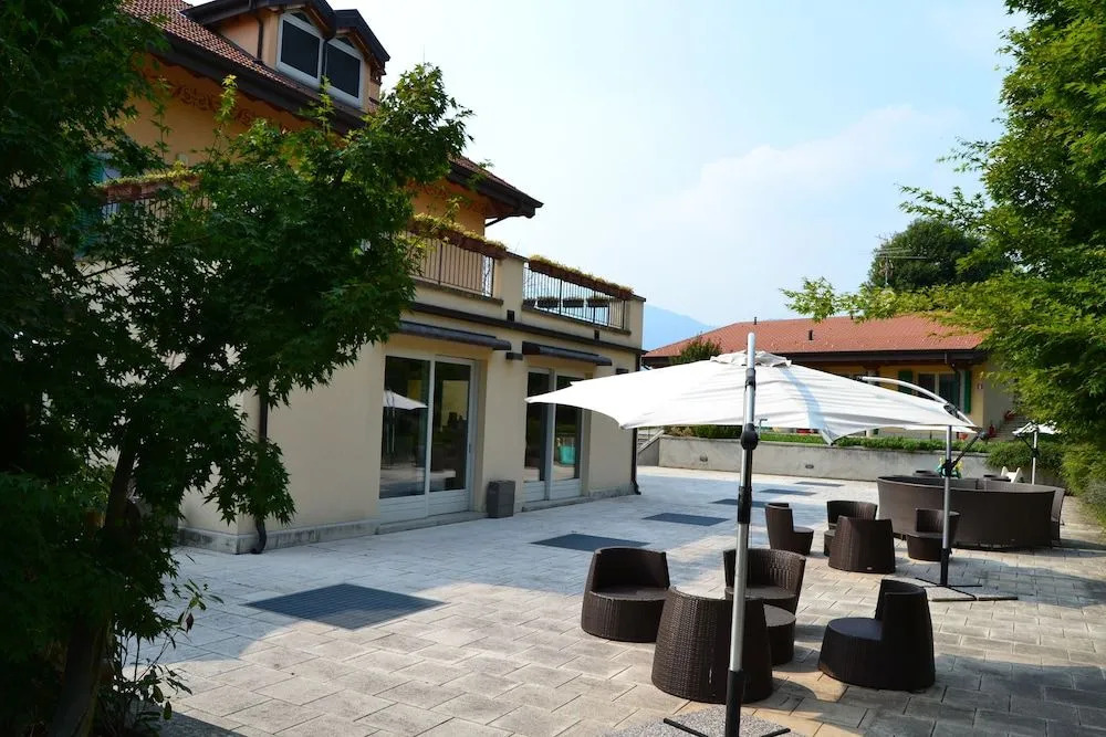 Cornelle Hotel