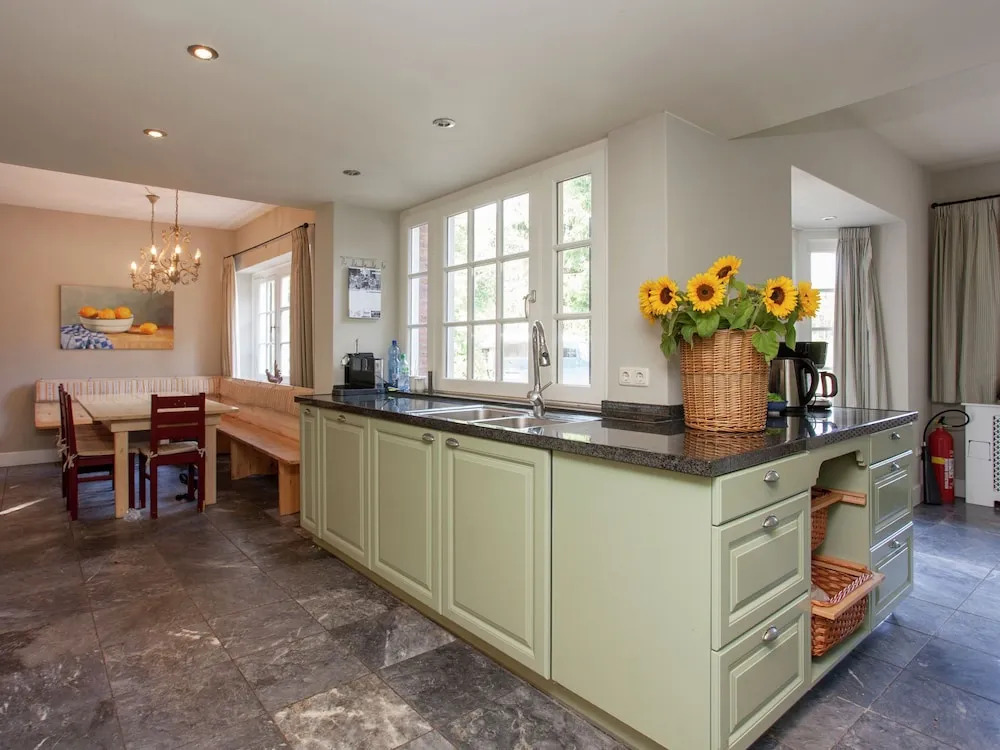 Stunning Holiday Home in Leende Near Forest