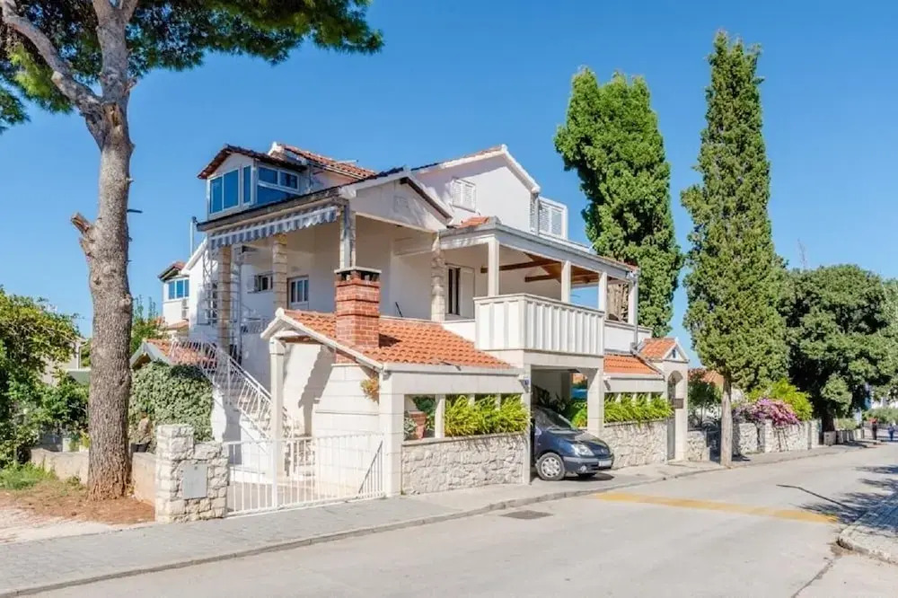 Matko - 3 Bedrooms Apartment - A2