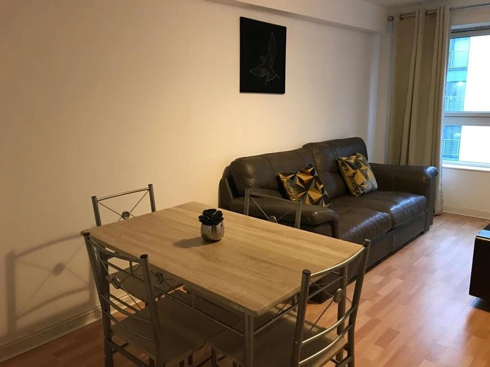 Apex Wallace Street Apt With Free Parking