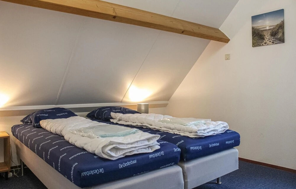 Beautiful Home In Wemeldinge With Wifi