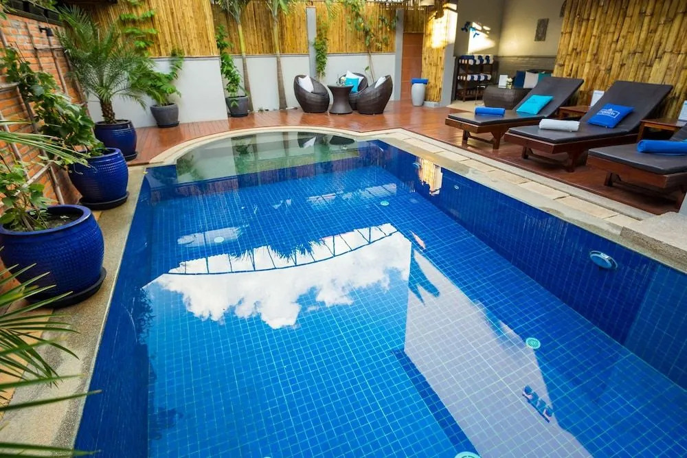 River Retreat Boutique Hotel