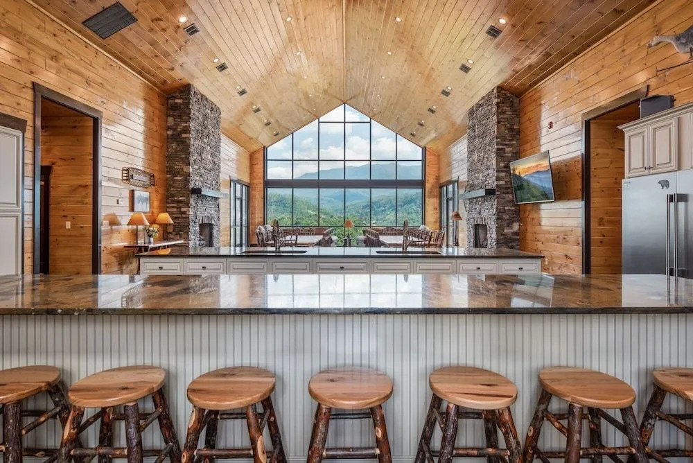 Greystone Pointe Lodge 15 Bedroom Residence by Redawning
