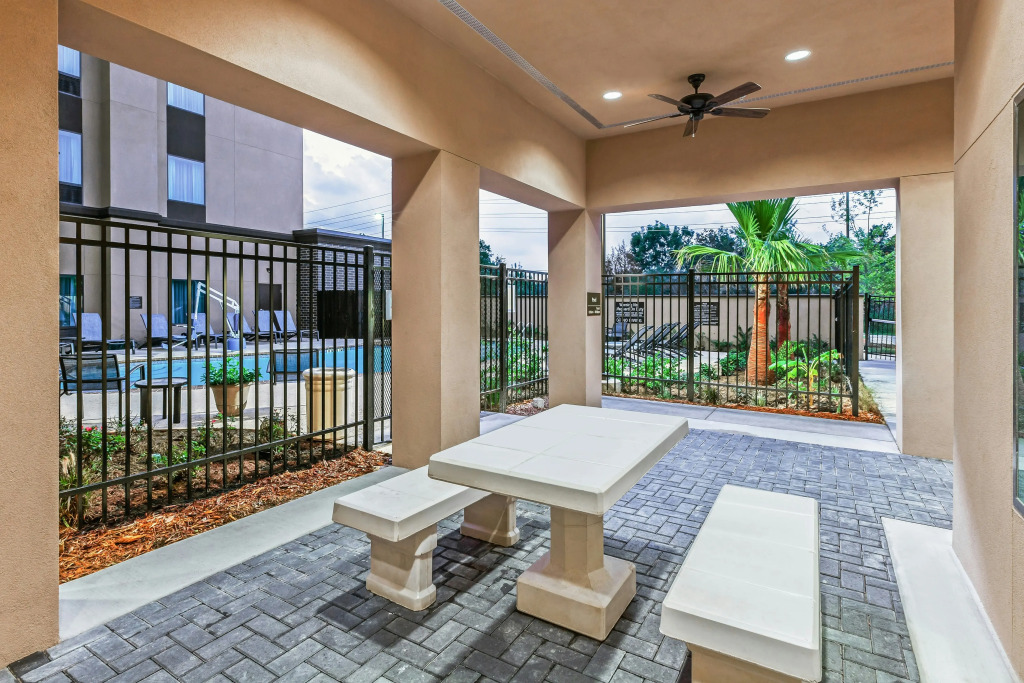 Hampton Inn & Suites Houston I-10 West Park Row, Tx