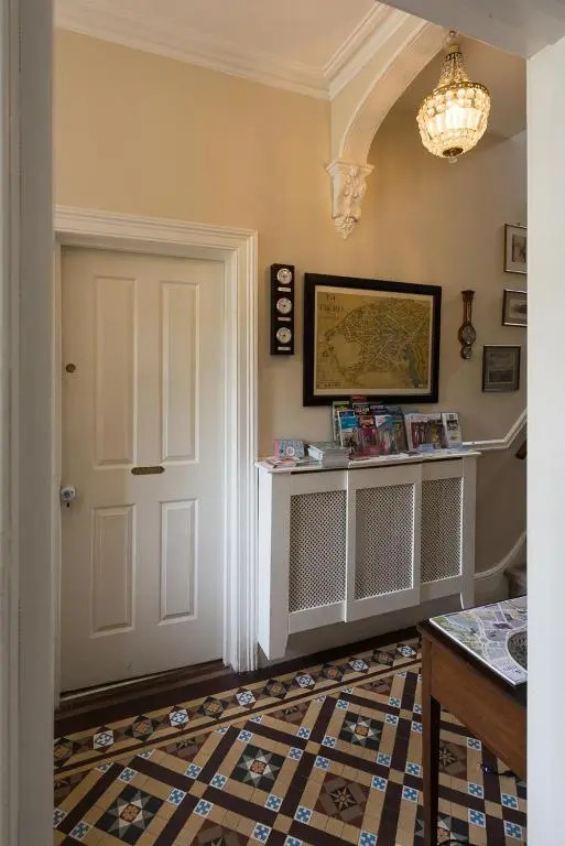 Cliftons Guest House