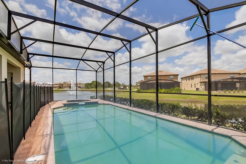 Windsor at Westside - 8817 Macapa Drive