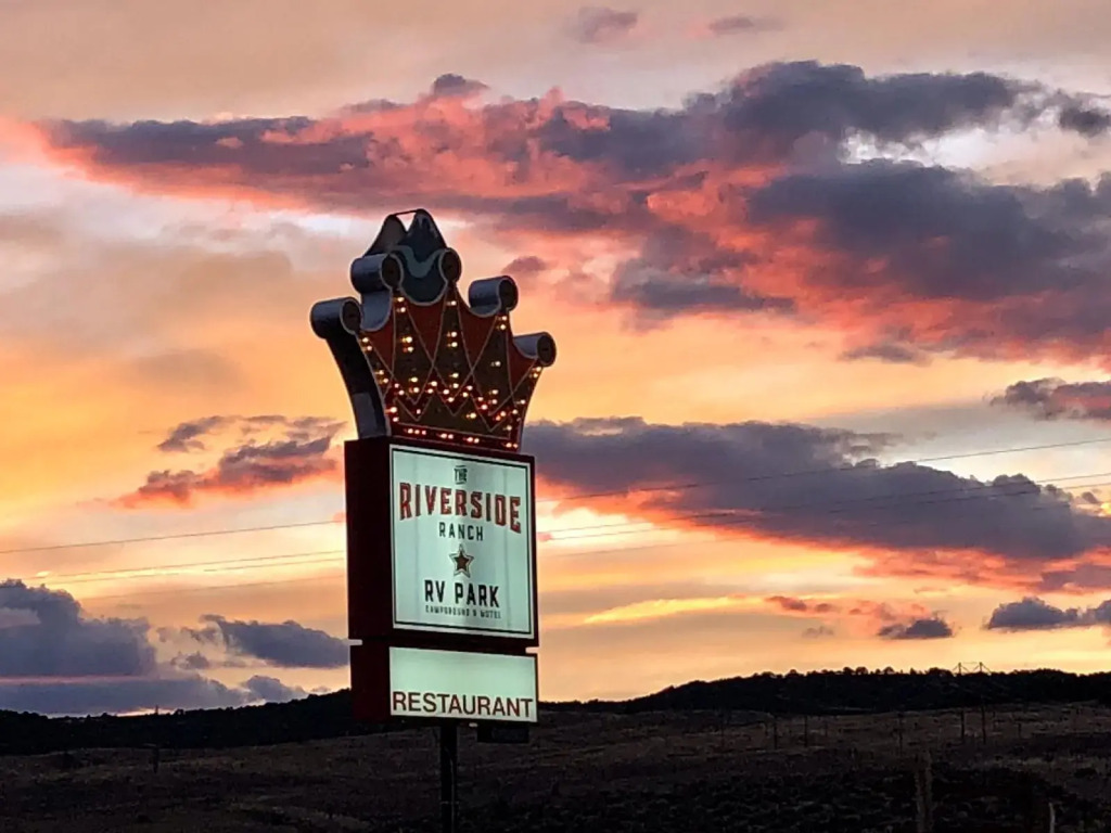 The Riverside Ranch RV Park, Motel & Campground