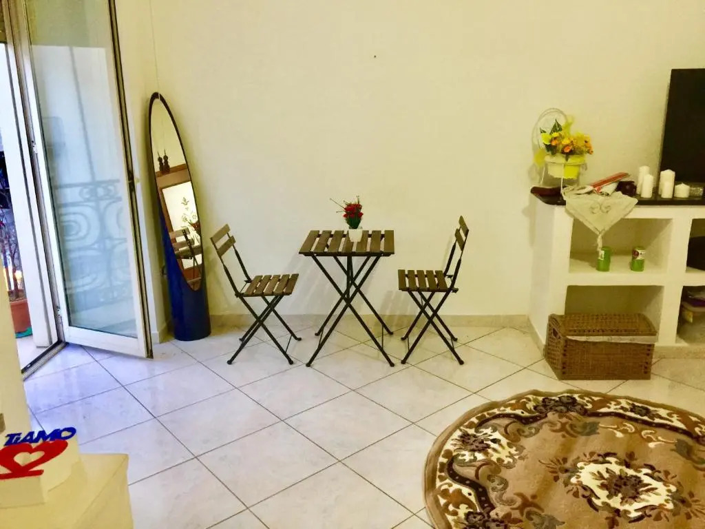 Miseria E Nobilta Apartment