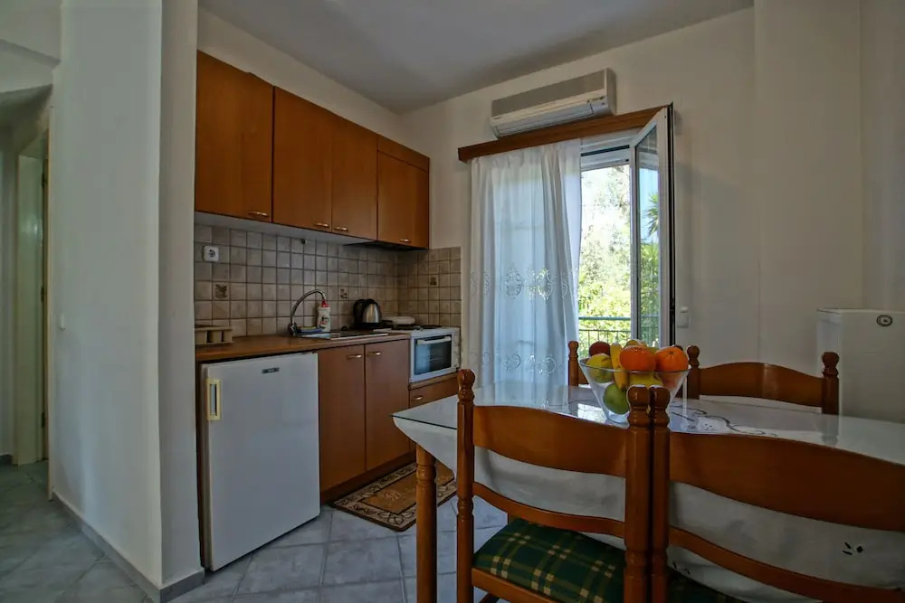 Chrisanthi Apartments