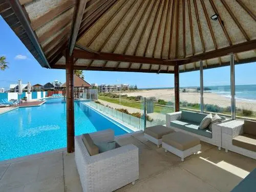 Sea Side 310