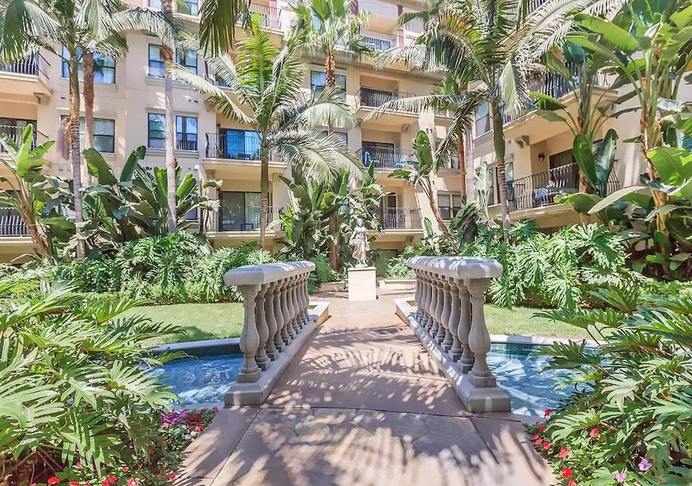 LAs Premier Apartments