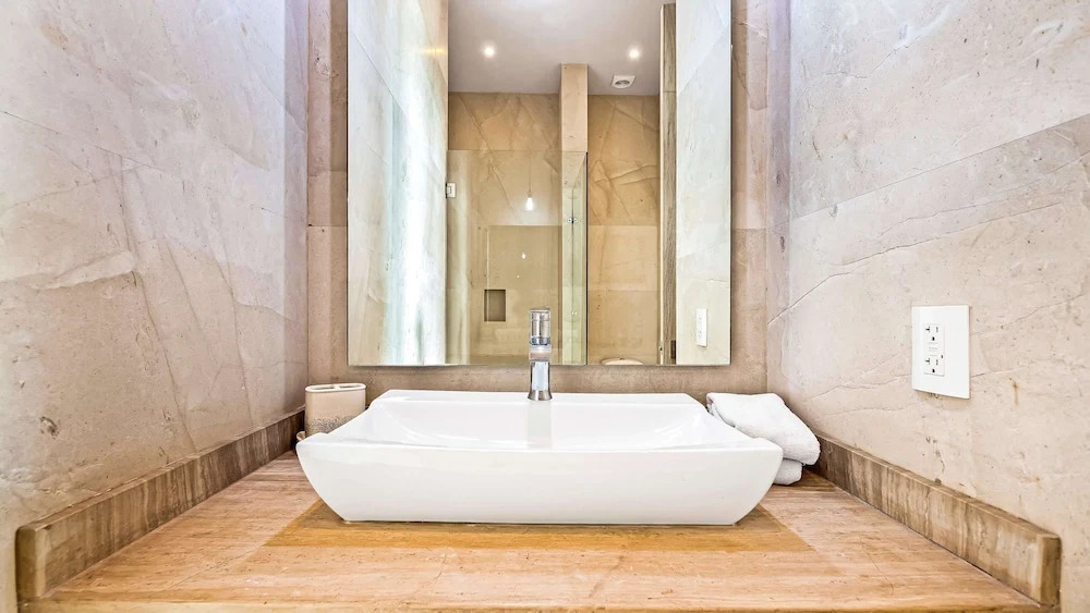 Panoramic Hot Tub Oceanview Luxury 4BR Penthouse
