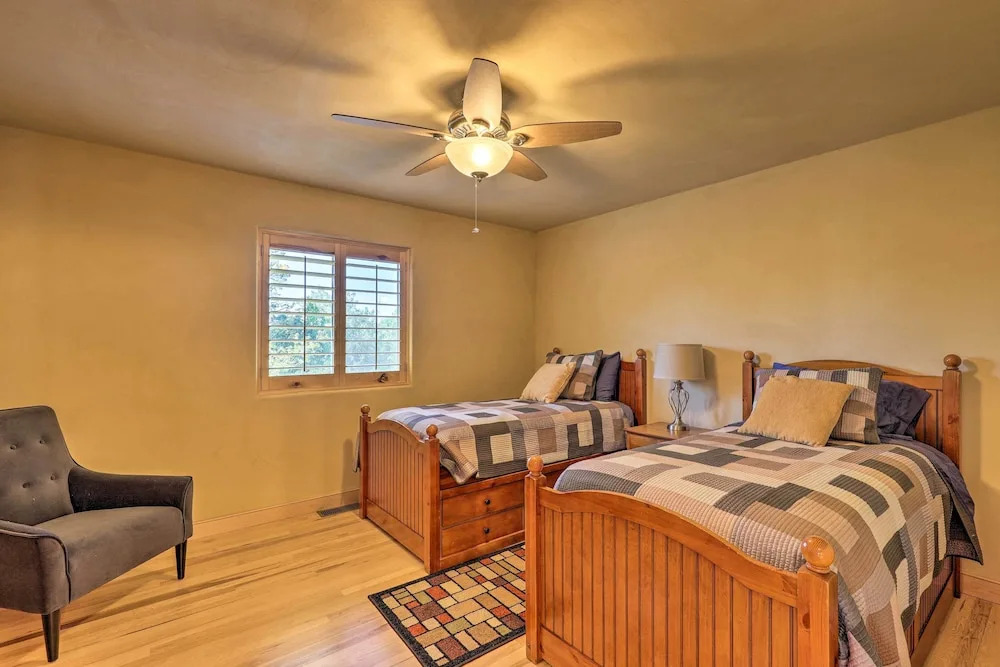 5 Mi to Butte Creek Trail: Prescott Home w/ Deck!