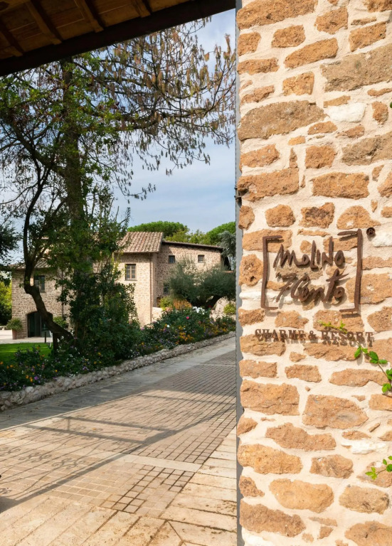 Antico Borgo Molino 7cento vicino ai Giardini di Ninfa