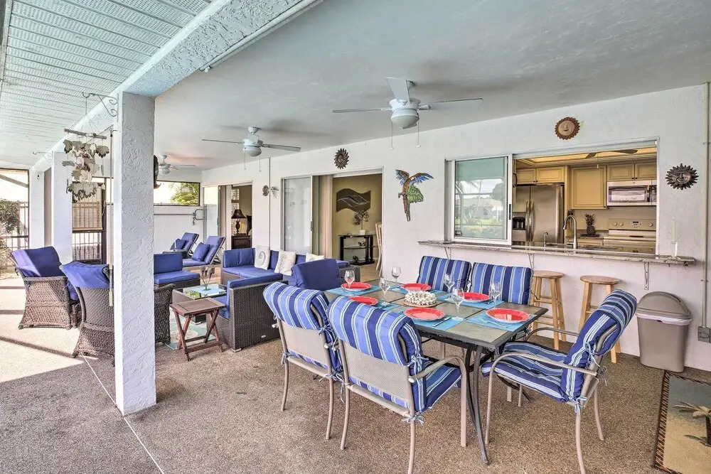 Dock Access & Pool: Cape Coral Retreat