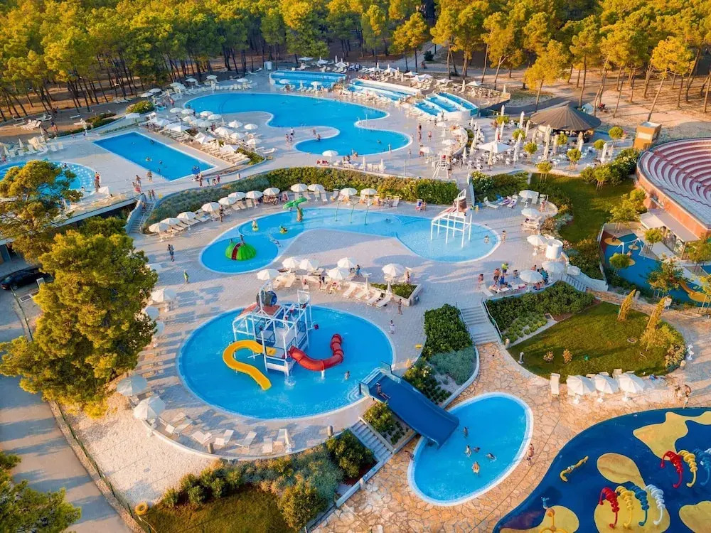 Zaton Apartment Near Sea Beach