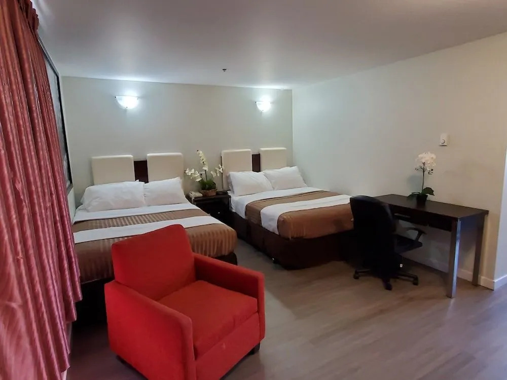 Surrey Central Inn