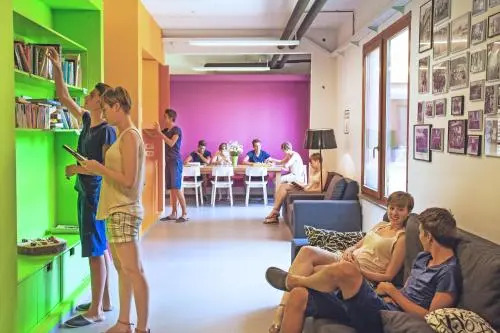 Youth Hostel Proteus Postojna