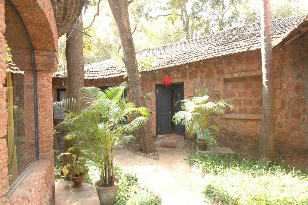 Hotel Laguna Anjuna, Goa