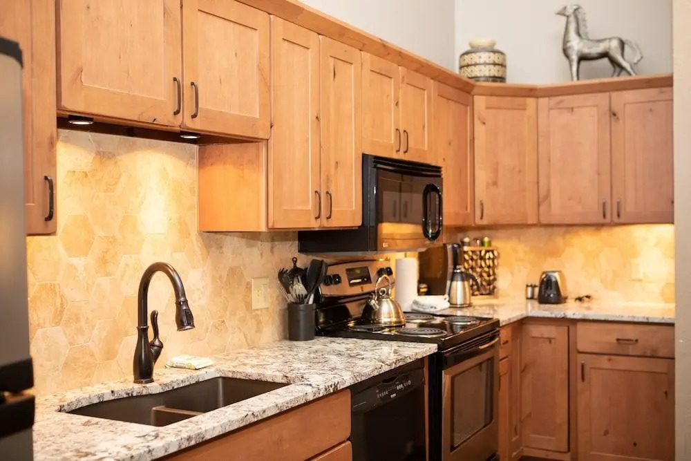 1168 Flying Dutchman 2 Bedroom Condo by RedAwning