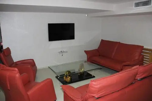 Cimse Hotel