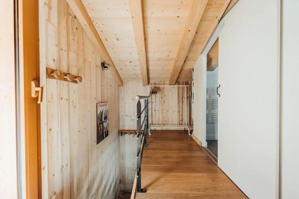 Chalet with mountain view and 2 min walk from the city center