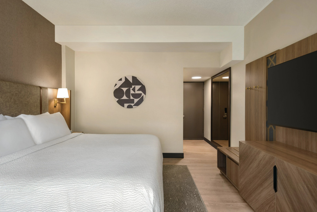 Holiday Inn & Suites Vancouver Downtown by IHG