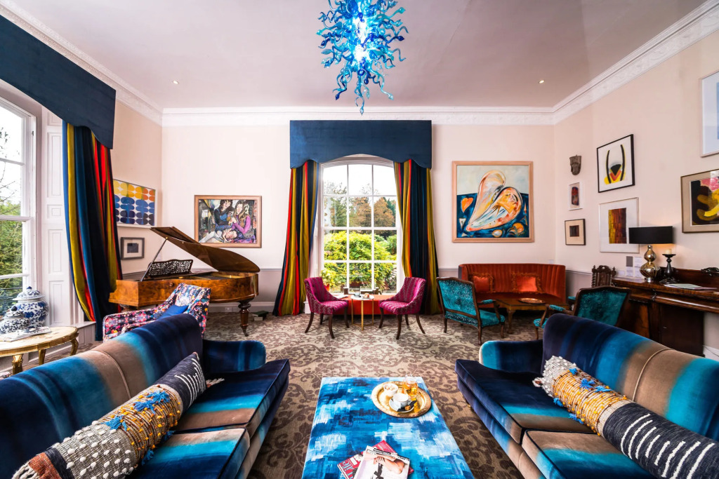 Combe Grove Manor Hotel