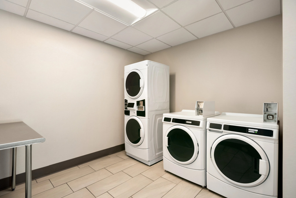 Holiday Inn Express & Suites Yuba City Marysville by IHG