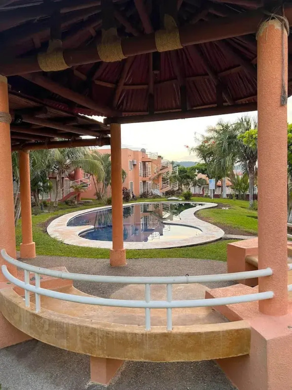 La Casita de Peter Ixtapa