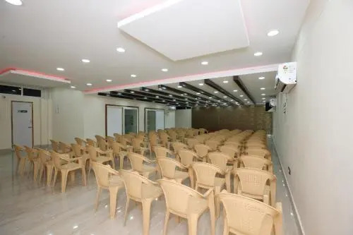 Sai Ramesh Apartments By OYO Rooms