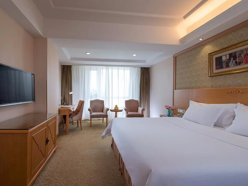 Vienna International Hotel Shenyang Railway Station