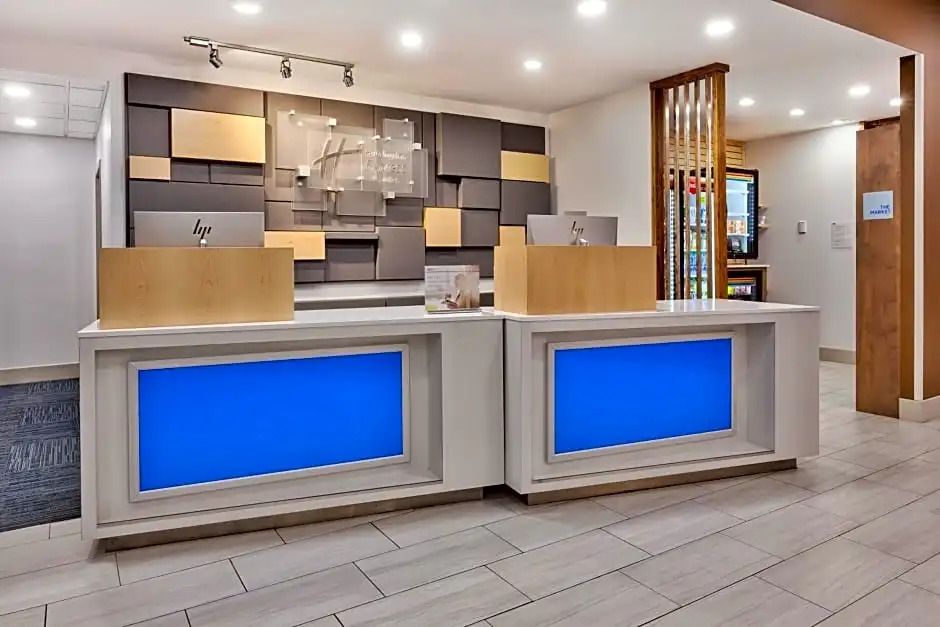 Holiday Inn Express & Suites - Milan - Sandusky Area by IHG