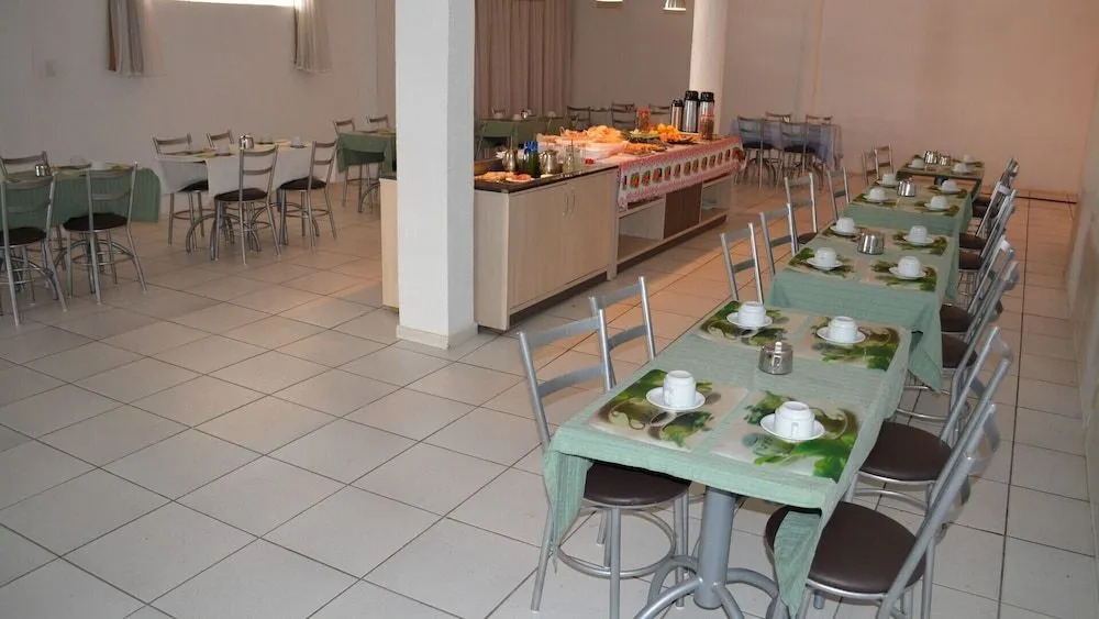 Victor Hotel