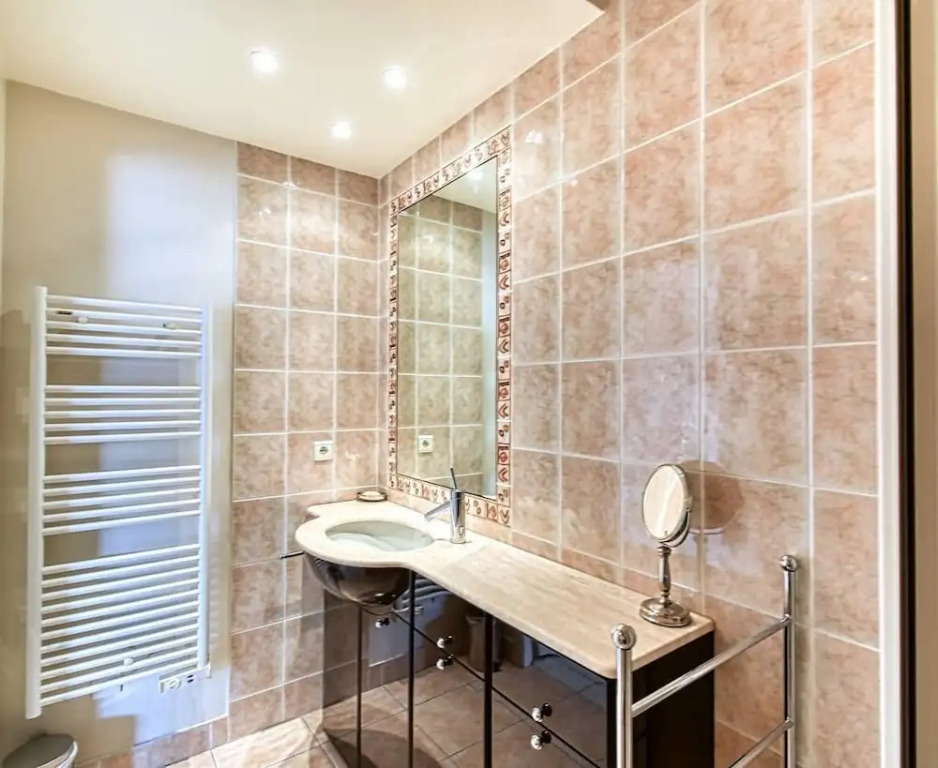 HESPE - Beautiful 2 bed apartment only 50m from the beach!