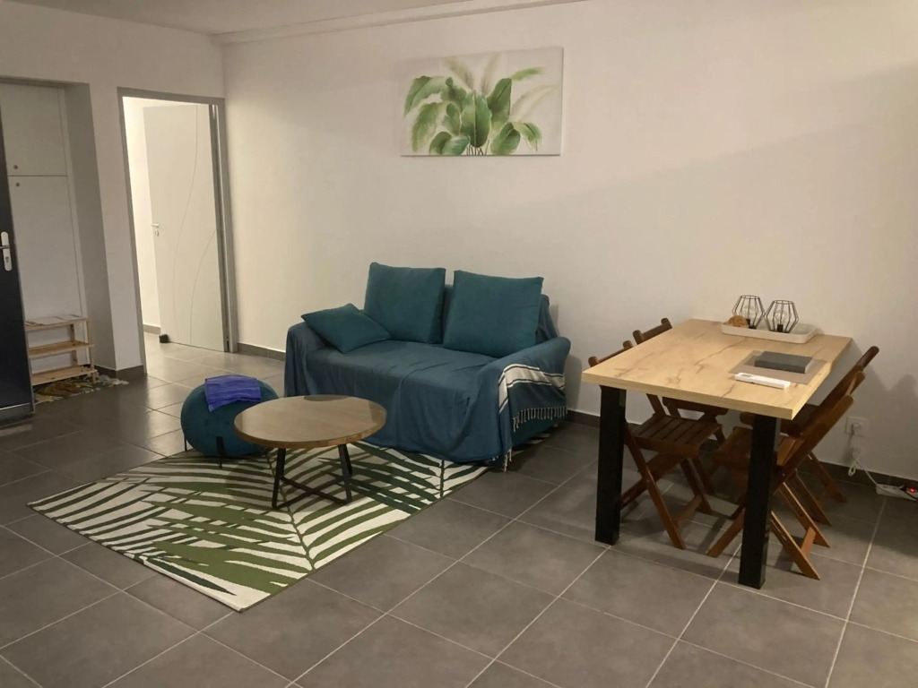 Standing Residence Kumuhei