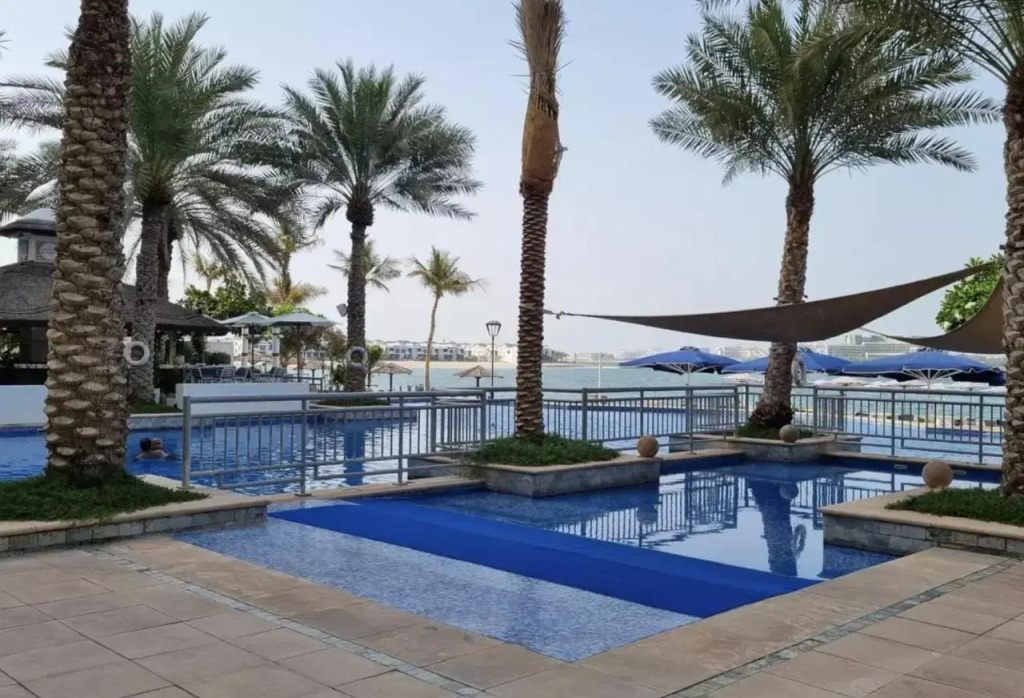 FREE Beach access! 3 mins drive to Nakheel Mall