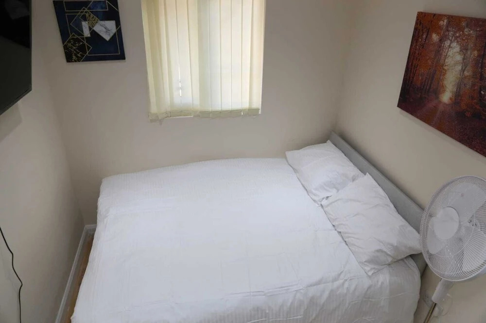 Budget 4-bedrooms In Thamesmead