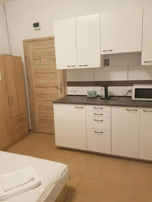 Hostel Mleczna - Metro Zacisze