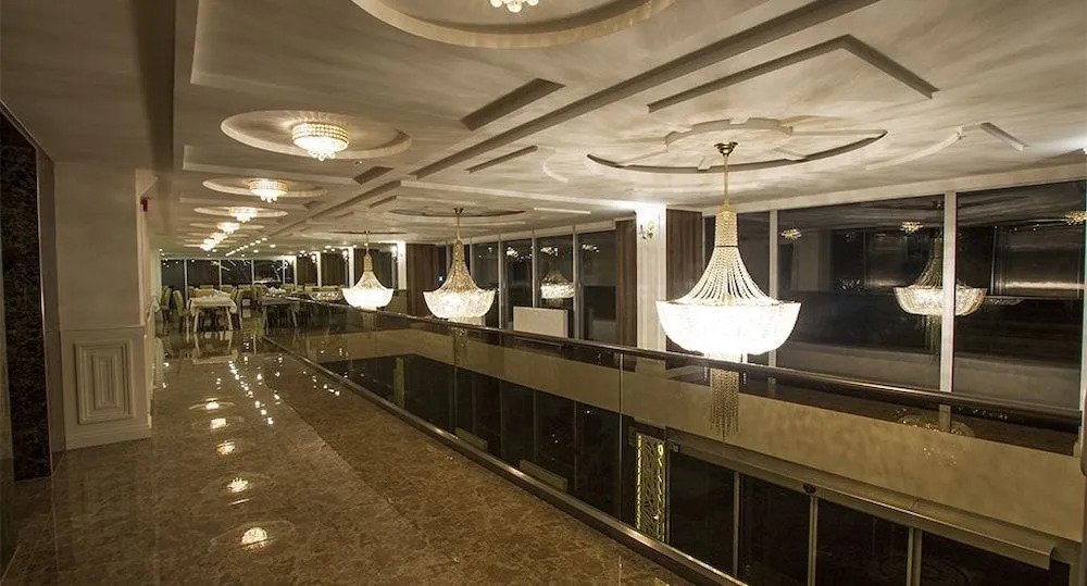 Liva Hotel