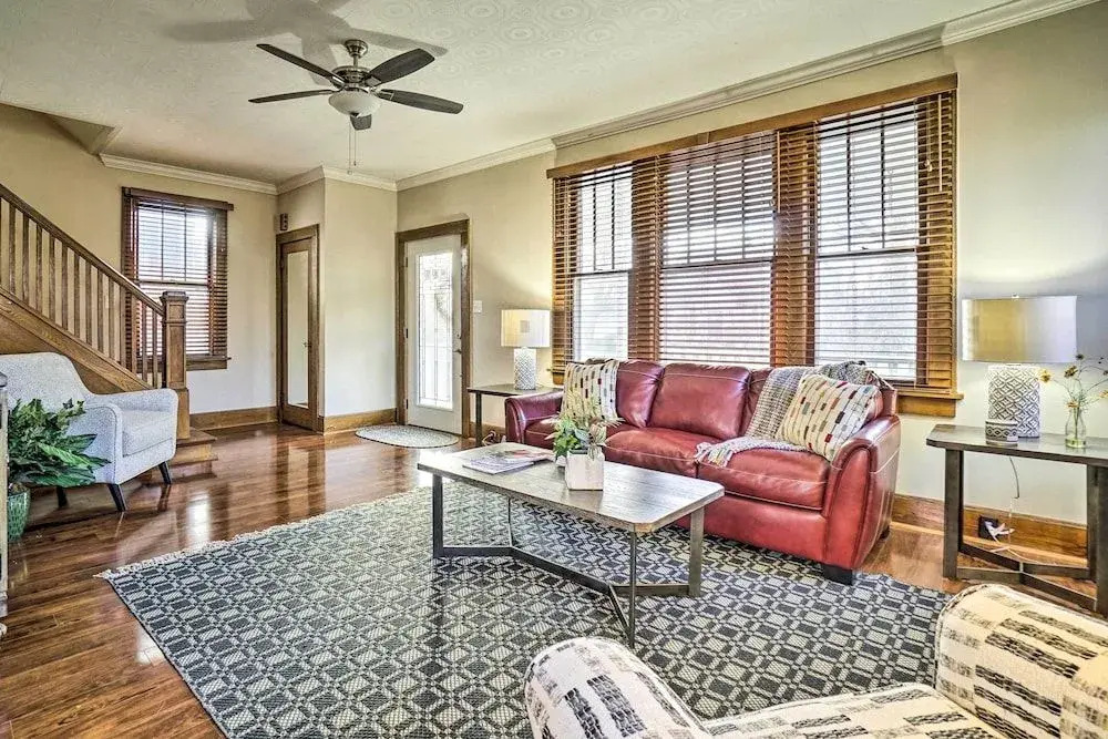 Charming & Family-Friendly Zanesville Home