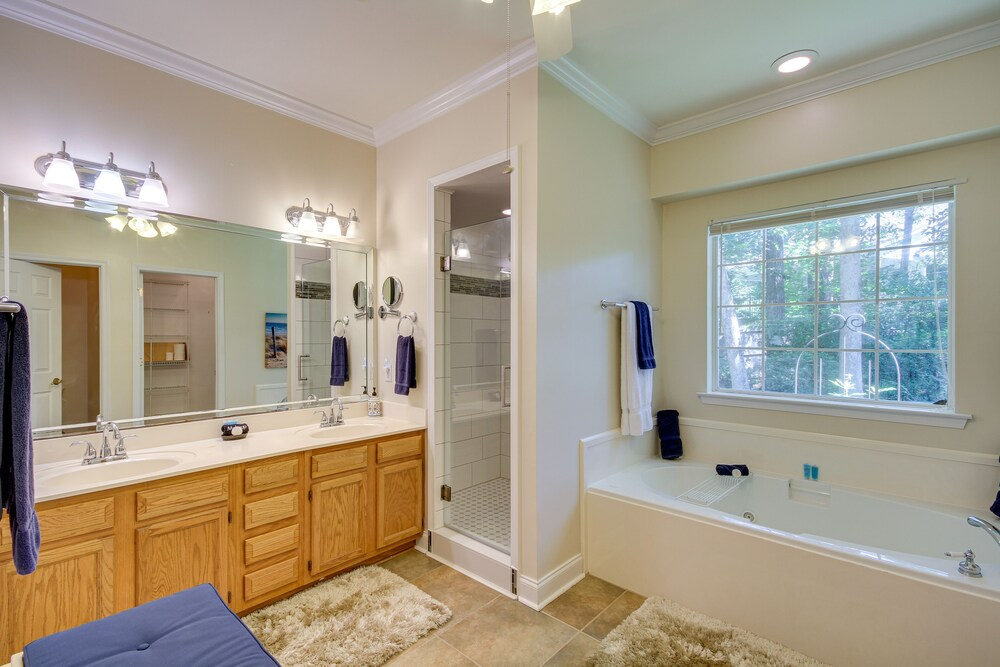 Charming Diamondhead Home w/ Private Yard!